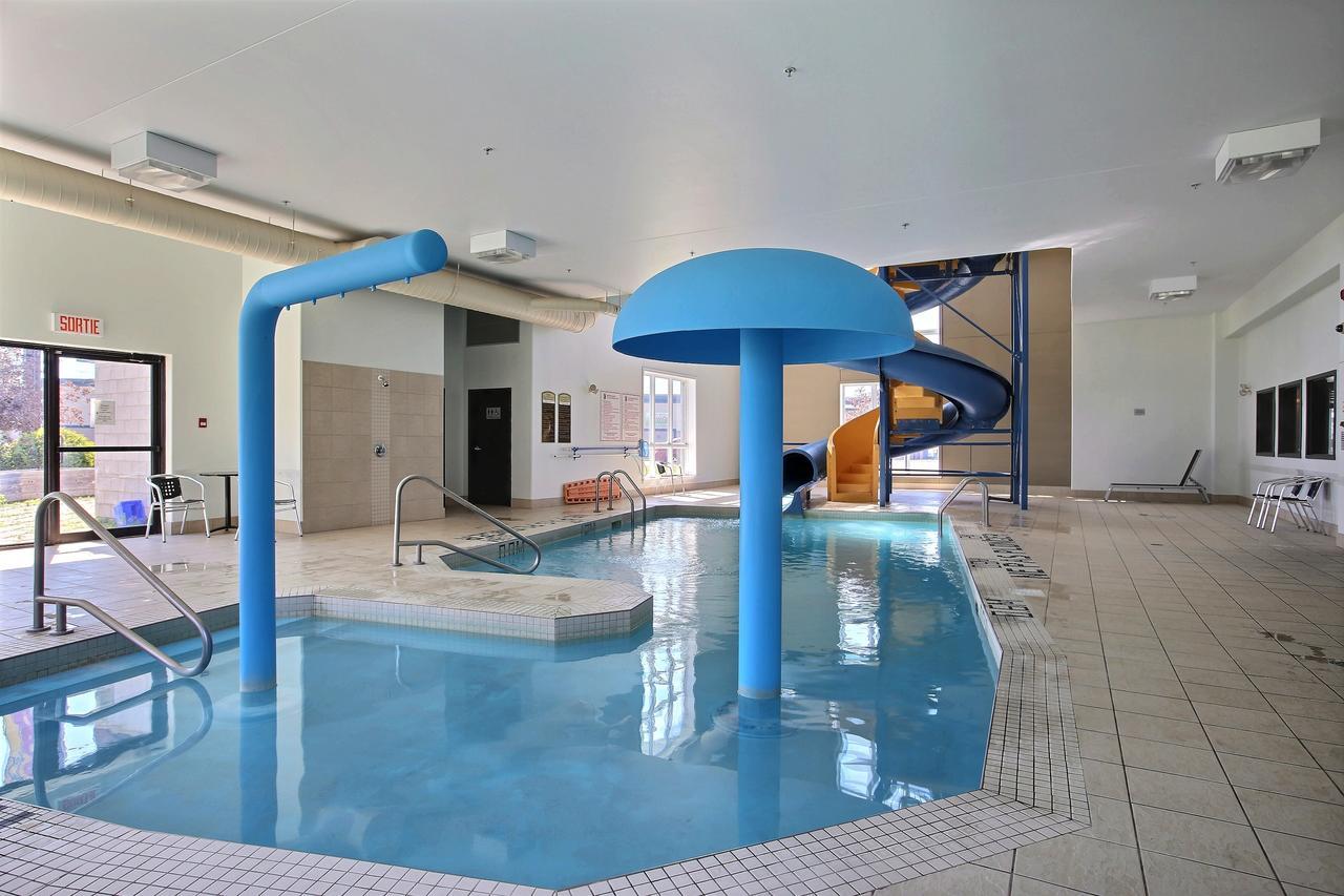 Super 8 By Wyndham Lachenaie/Terrebonne Eksteriør bilde
