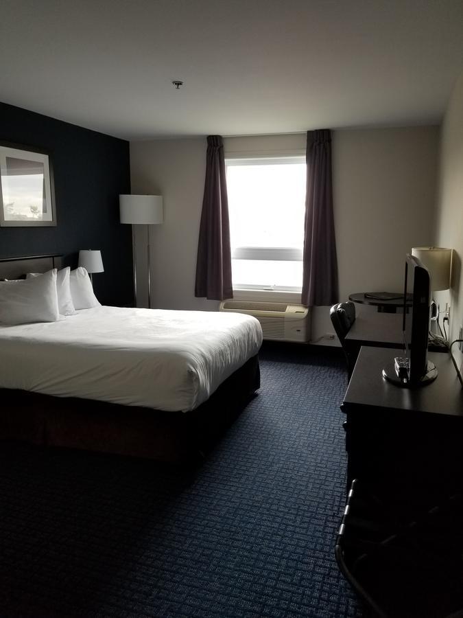 Super 8 By Wyndham Lachenaie/Terrebonne Rom bilde